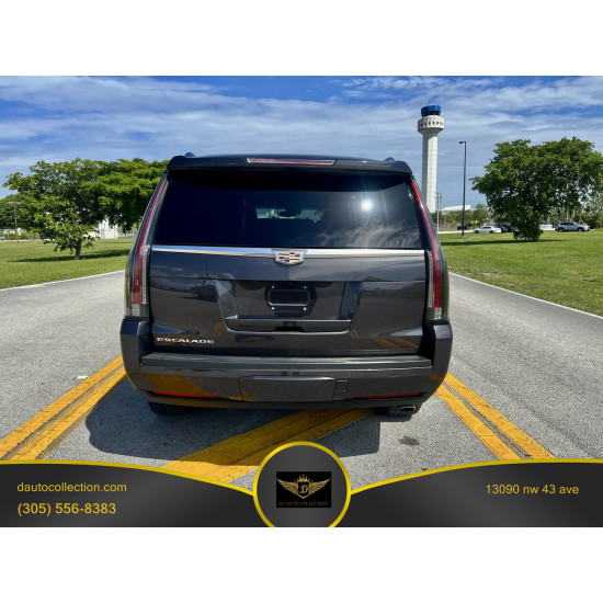 2018 CADILLAC ESCALADE