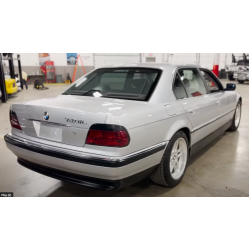 2000 BMW 740 iL